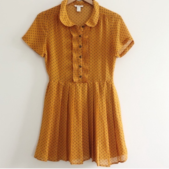 Forever 21 Dresses & Skirts - YELLOW MUSTARD BUTTON DOWN COLLAR POLKA DOT DRESS WORH PLEATED SKIRT ✨✨